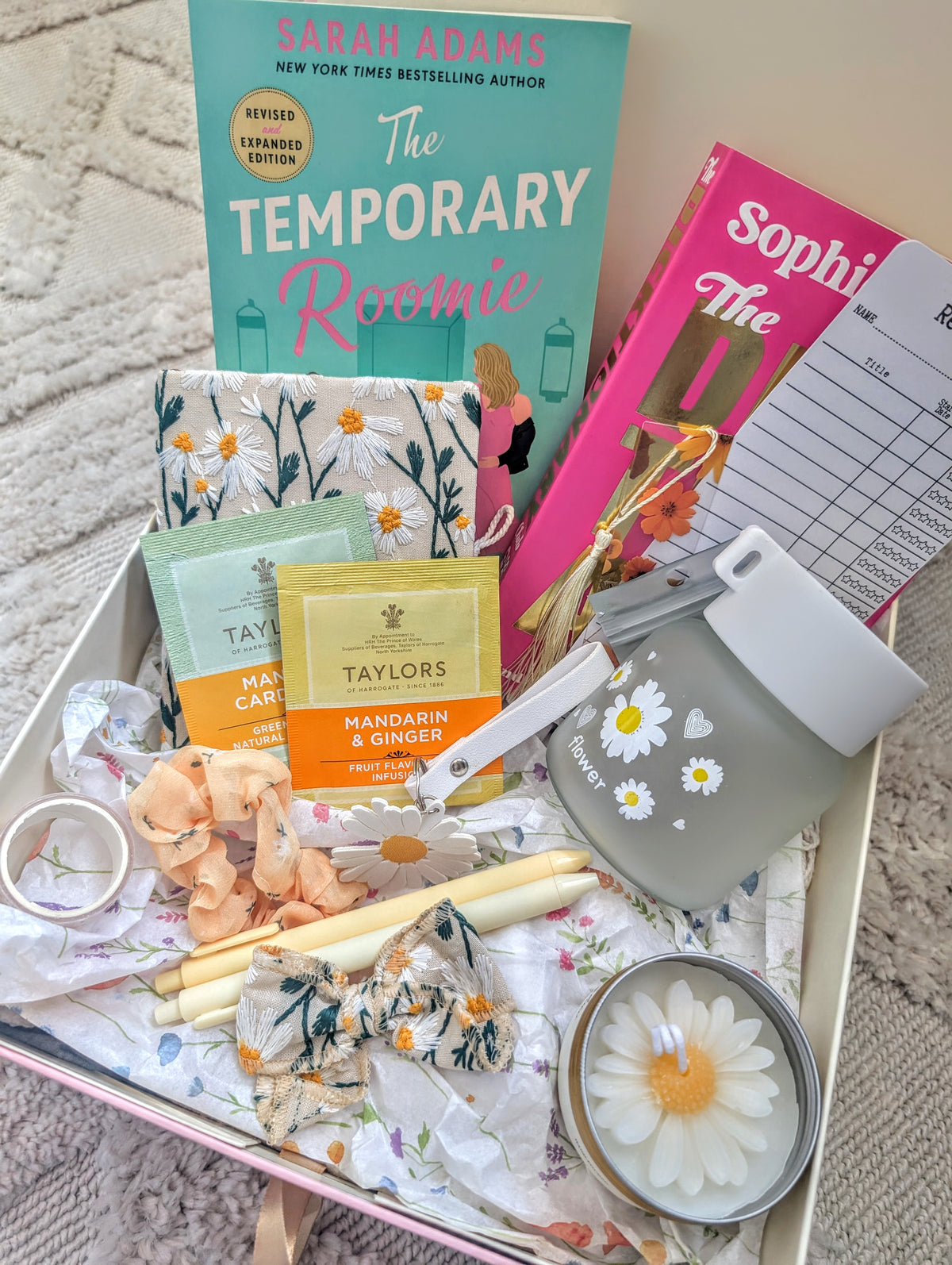 Blind Date With A Book Box | Luxury Book Lover Gift | Surprise Book Self-care Gift Set | Summer Gift Set